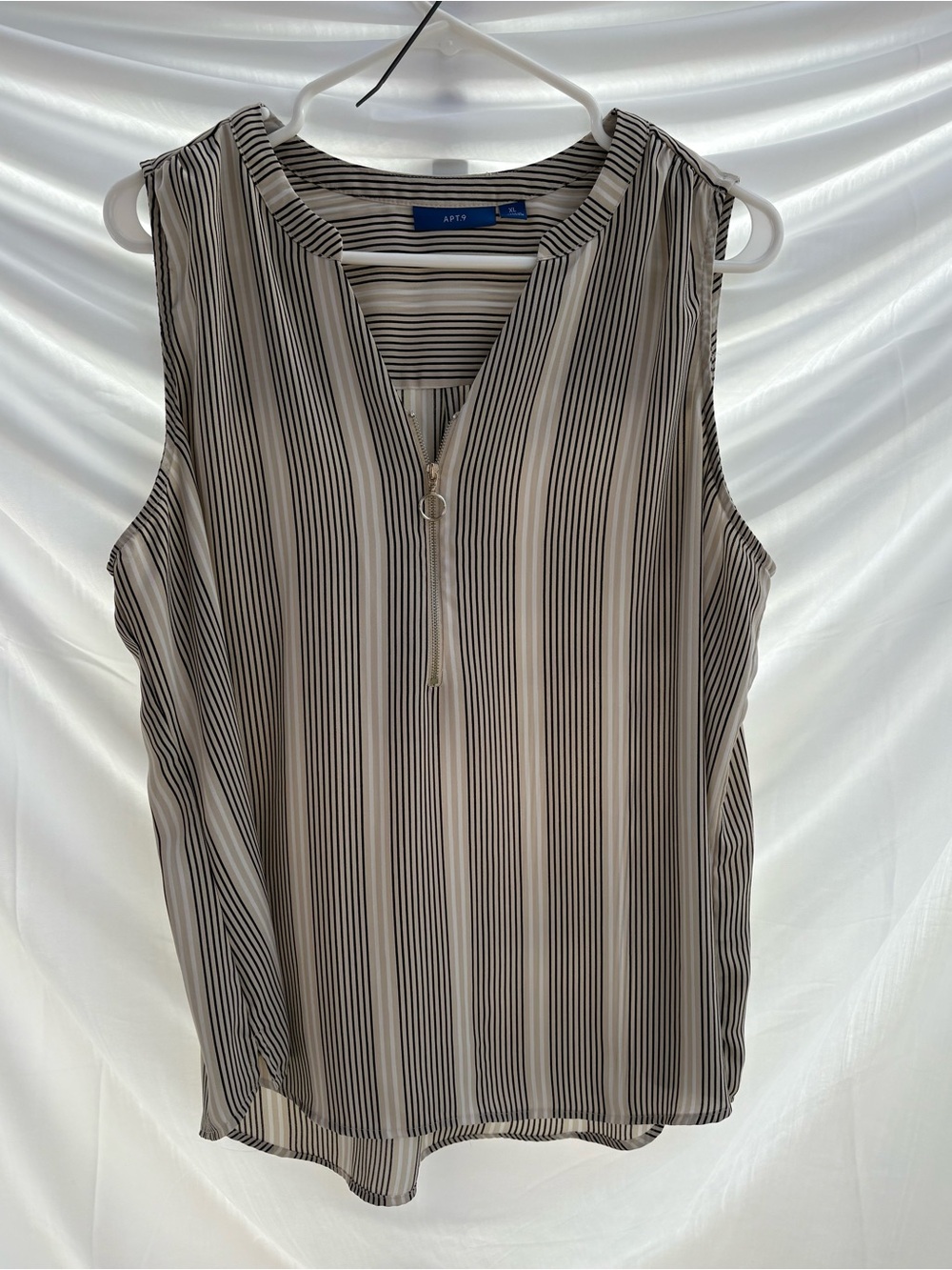 Apt. 9 Black and White Vertical Stripe Sleeveless Zip-Front Camisole